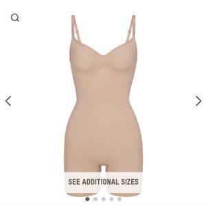 SKIMS Sculpting mid thigh Bodysuit NWOT